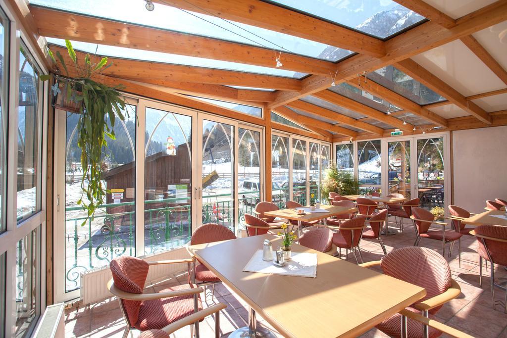 Hotel Waldcafe Neustift im Stubaital Buitenkant foto