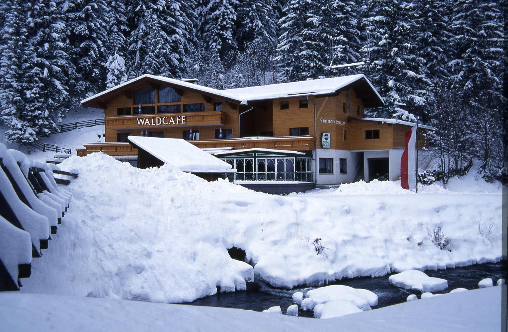 Hotel Waldcafe Neustift im Stubaital Buitenkant foto