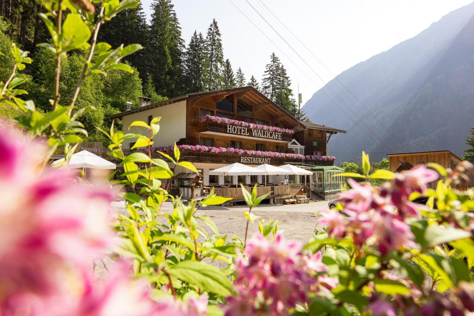 Hotel Waldcafe Neustift im Stubaital Buitenkant foto